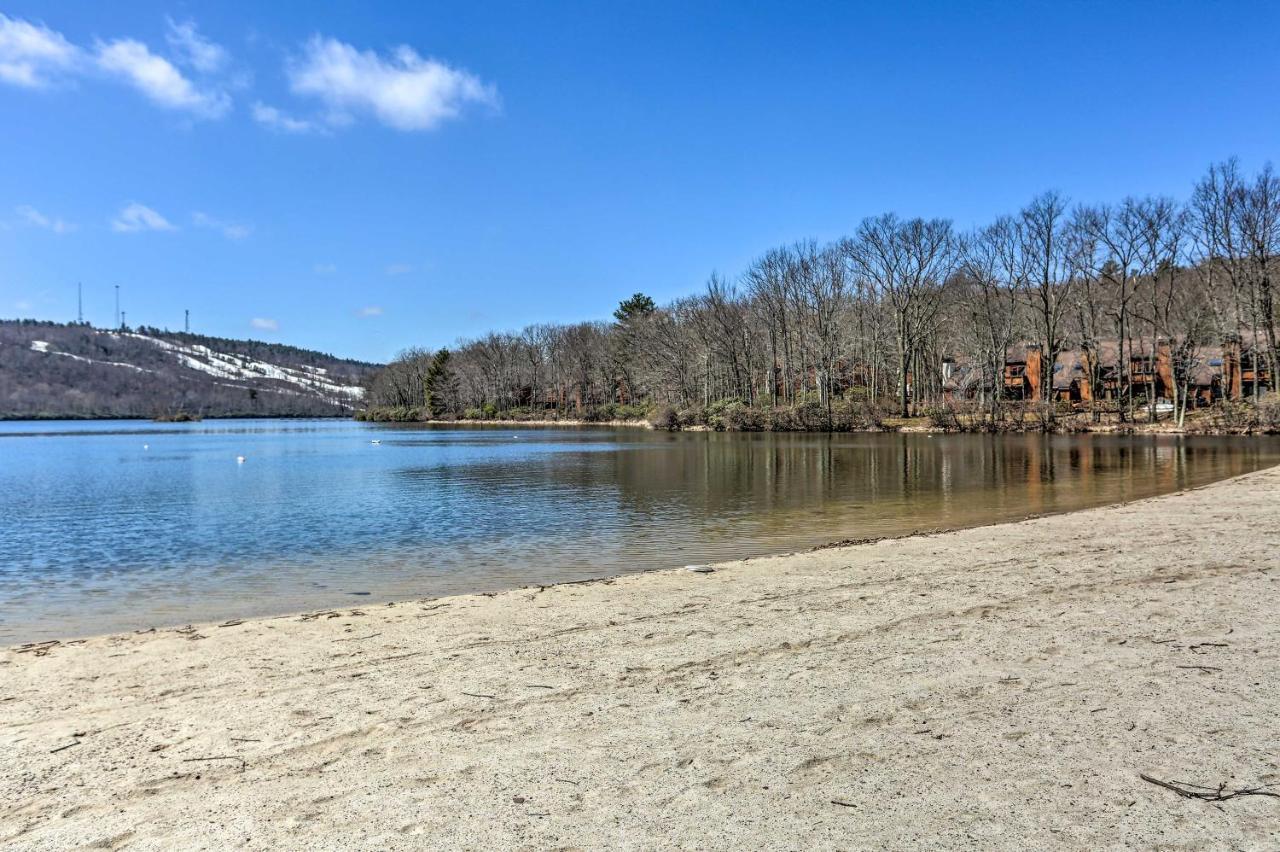 Lake Harmony Home With Hot Tub Less Than Half Mi To Ski! المظهر الخارجي الصورة