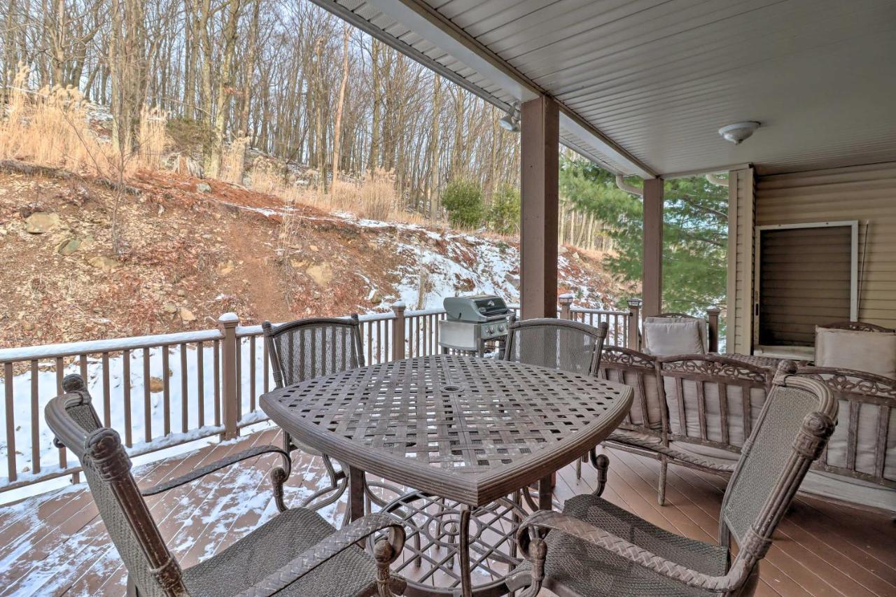 Lake Harmony Home With Hot Tub Less Than Half Mi To Ski! المظهر الخارجي الصورة