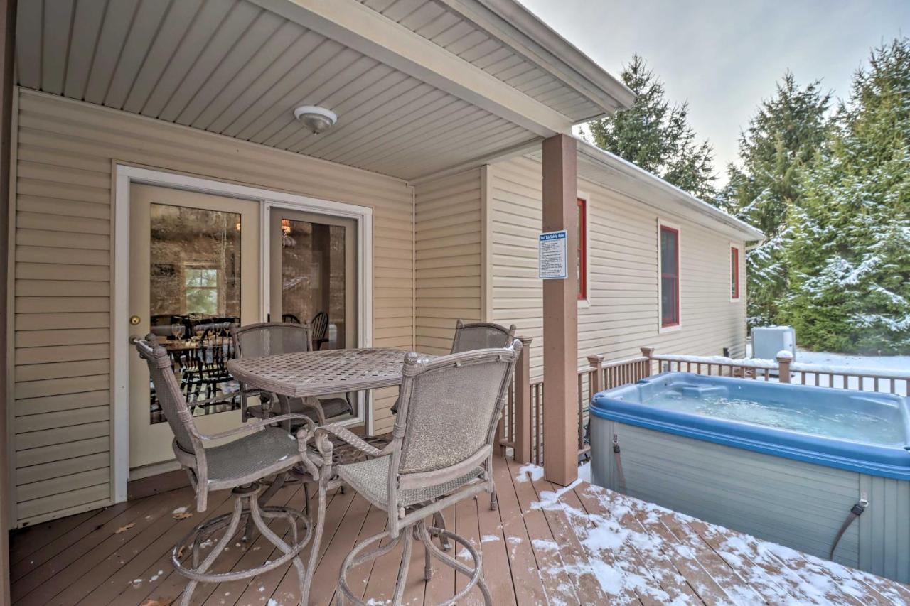 Lake Harmony Home With Hot Tub Less Than Half Mi To Ski! المظهر الخارجي الصورة