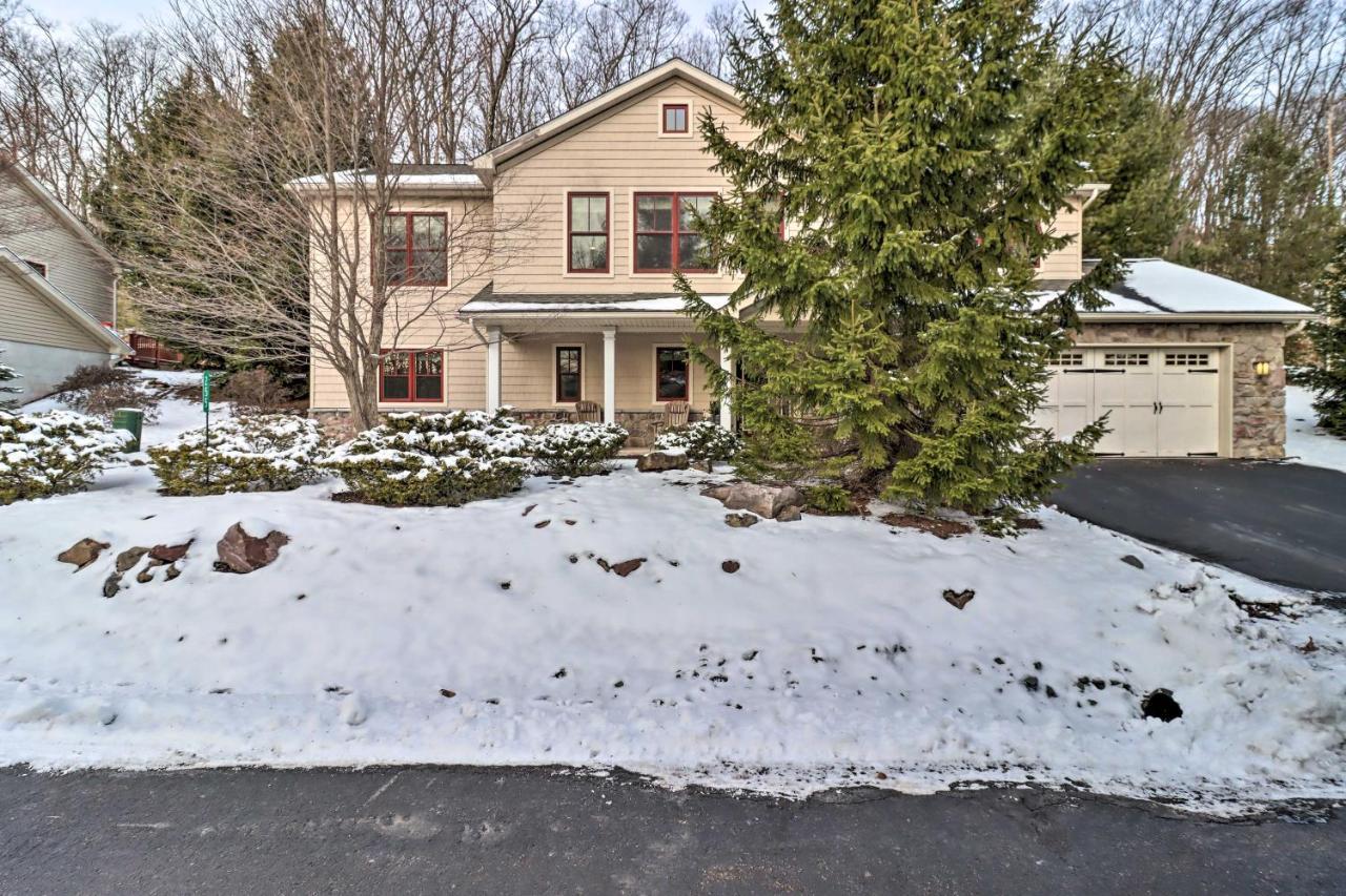 Lake Harmony Home With Hot Tub Less Than Half Mi To Ski! المظهر الخارجي الصورة